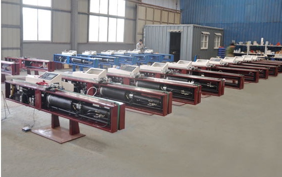 關(guān)于中空玻璃打膠機的分類(lèi)